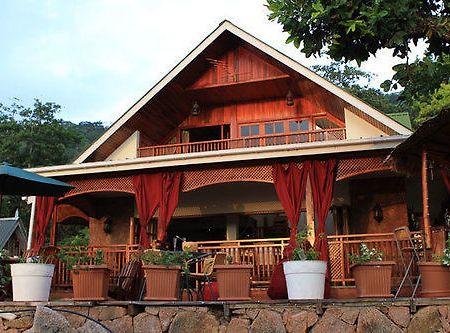 Kaz Ladouceur Acomodação com café da manhã La Digue Exterior foto