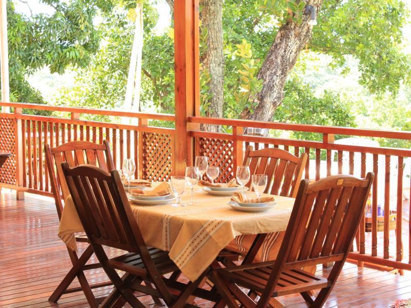 Kaz Ladouceur Acomodação com café da manhã La Digue Exterior foto